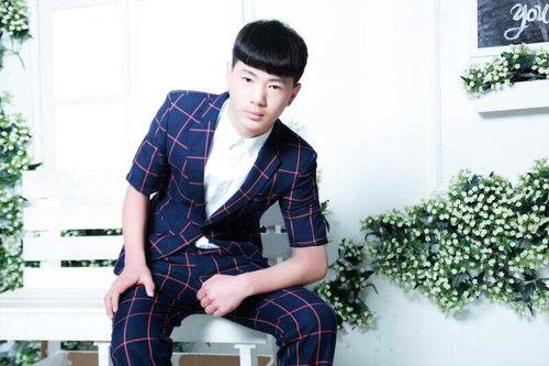 姜小超个人资料,才华横溢的年轻演员，演艺事业璀璨星光